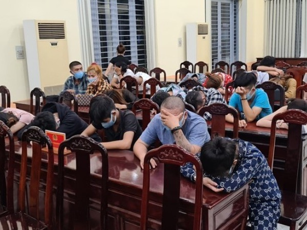 Hàng chục thanh niên ở Đồng Nai dương tính với ma túy trong tiệc sinh nhật