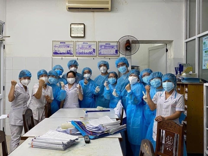 Trải lòng của người chồng có vợ là điều dưỡng mang bầu 4 tháng đang trong tâm dịch Đà Nẵng