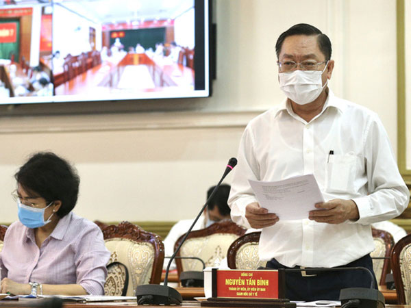Bí thư Thành uỷ TP.HCM: Không đeo khẩu trang sẽ 'vỡ trận'