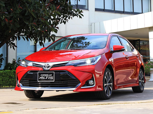 Toyota Corolla Altis nâng cấp tại Việt Nam: Chưa phải bản 2020, giá rẻ hơn, thêm trang bị đấu Mazda3
