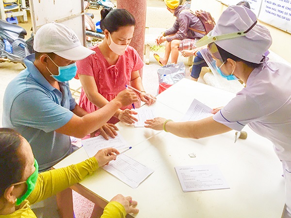 Xử phạt người phụ nữ không khai báo y tế khi từ vùng dịch Đà Nẵng trở về