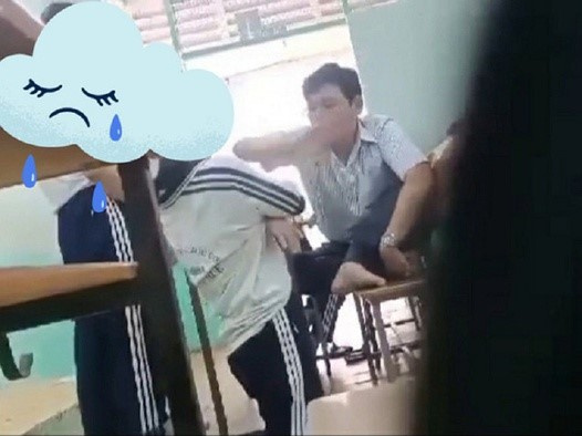 Thầy giáo ở TP.HCM tát học sinh, bắt quỳ giữa lớp