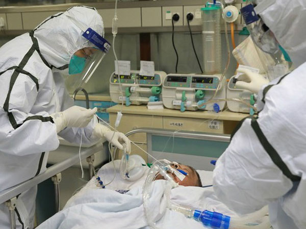 24 ca mắc COVID-19 nặng, 4 bệnh nhân phải dùng ECMO