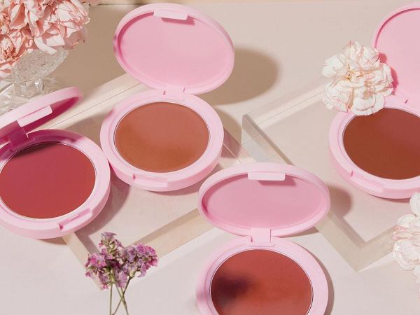 Đầu tư chi cho tốn kém, nàng công sở chỉ cần có 5 món makeup này là đã trẻ xinh, nhan sắc lên hương rõ ràng
