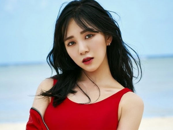 Mina (AOA) lại rạch tay, tiết lộ mâu thuẫn khó giải quyết với FNC Entertainment