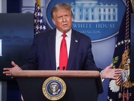 Facebook gỡ bài của TT Trump do chứa thông tin sai lệch về Covid-19