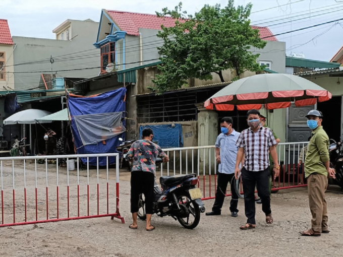 Chủ tịch tỉnh Thanh Hóa yêu cầu đình chỉ 2 cán bộ TP Sầm Sơn lơ là chống dịch Covid-19