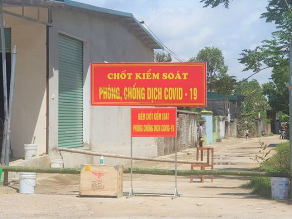 Người đàn ông rời nơi cách ly đi chơi lung tung