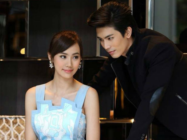 Ngày trùng phùng, người đàn ông giàu sang nhìn vợ cũ mà 'hóa đá', đắng nhất khi nghe câu nói: 'Ngủ cùng anh, tôi luôn phải đeo mặt nạ'