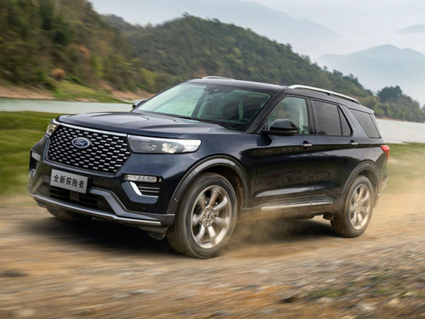 Ford Explorer mới hạ giá 'khủng' nhất từ trước tới nay