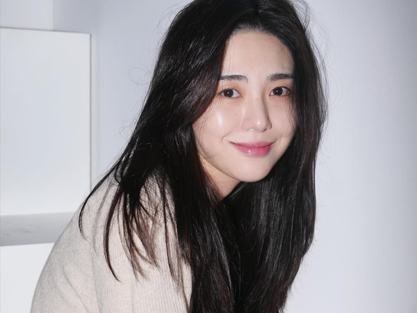SỐC: Mina (AOA) đăng ảnh cắt cổ tay đầy máu, gửi lời đe dọa Jimin, Seolhyun và chủ tịch công ty FNC