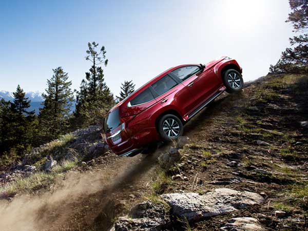 Giảm gần 200 triệu đồng, đây là chiếc SUV 7 chỗ rẻ nhất Việt Nam