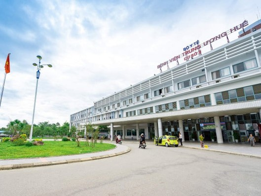 Bệnh nhân 832 nguy hiểm, Quảng Trị đề nghị chuyển gấp vào Bệnh viện Trung ương Huế điều trị