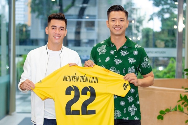 Tiền đạo Nguyễn Tiến Linh gia nhập FC Nghệ Sỹ trong thời gian V.League bị tạm hoãn