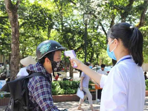Thí sinh ngất xỉu trước giờ thi môn Toán được đặc cách xét tốt nghiệp