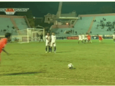 'Bàn thắng ma' siêu ảo ở V.League: Trọng tài công nhận rồi hủy, BTC mổ băng cũng bó tay
