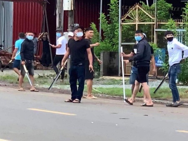 Đồng Nai: Truy bắt hàng chục thanh niên bịt mặt tham gia hỗn chiến