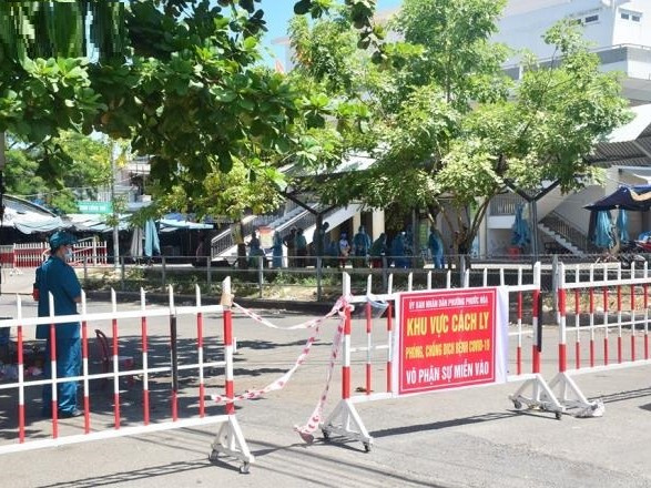 Quảng Nam phong tỏa chợ đêm Tam Kỳ