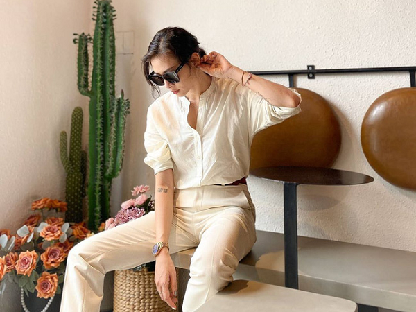 Diện toàn items đơn giản, style công sở của Ngô Thanh Vân vẫn thừa vẻ thanh lịch xịn mịn mà không 'dừ' chút nào