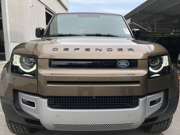 Chi tiết Land Rover Defender 2020 vừa khui công tại Việt Nam: Giá khoảng 5 tỷ đồng, đấu Mercedes G-Class