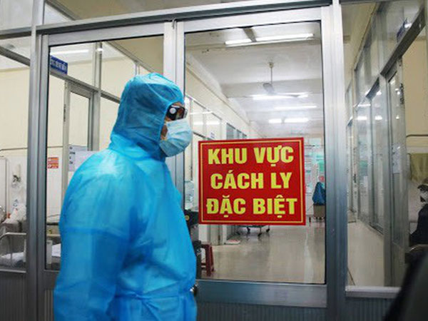 Bệnh viện Thanh Nhàn nói về nguy cơ lây nhiễm của y bác sĩ sau khi BN COVID-19 đến khám