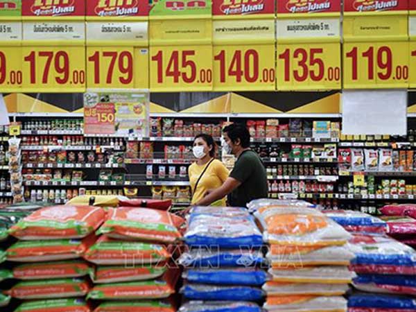 Giá gạo xuất khẩu của Việt Nam vượt Thái Lan