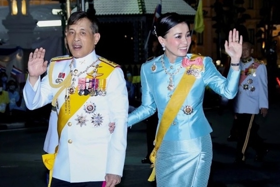 Thái Lan dọa kiện Facebook, Twitter