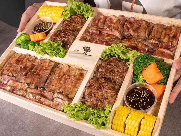 Sự thật bên trong suất cơm văn phòng 29 triệu đang gây 'sốt' ở Hà Nội