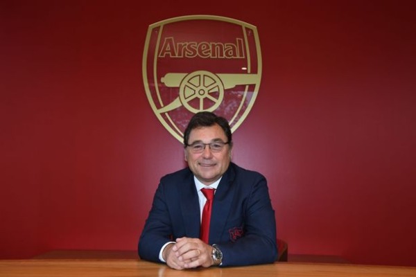 Thượng tầng Arsenal có biến, Giám đốc bóng đá bị sa thải trước nghi vấn tham nhũng