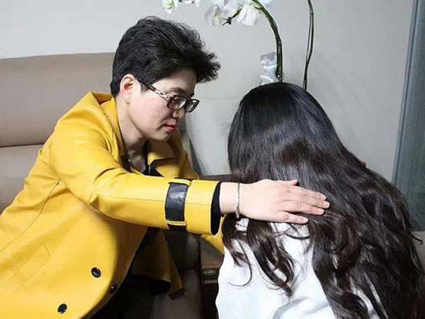 Dịch vụ có 1-0-2 cứu vãn các cuộc hôn nhân: Không cần đánh ghen ầm ĩ cũng khiến mọi 'tiểu tam' ngoan ngoãn từ bỏ bằng chiêu thức độc đáo