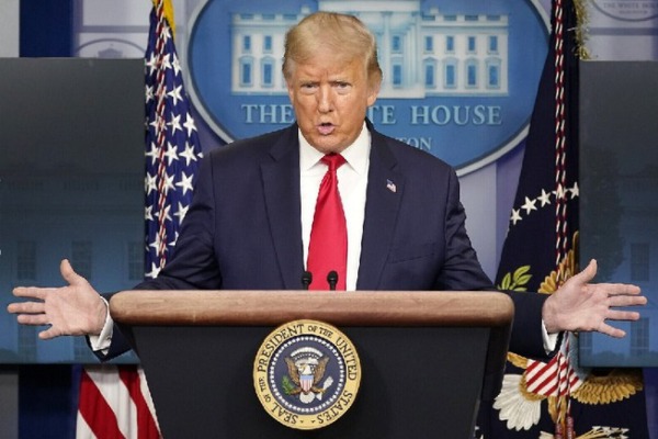 Tổng thống Donald Trump từ chối tham dự cuộc họp về Iran của Putin