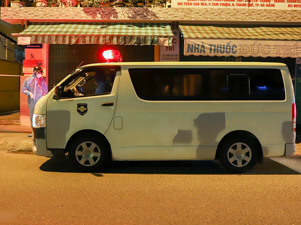 Phong tỏa khu vực có ba bệnh nhân Covid-19