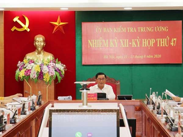 2 trung tướng, 6 đại tá quân đội bị kỷ luật