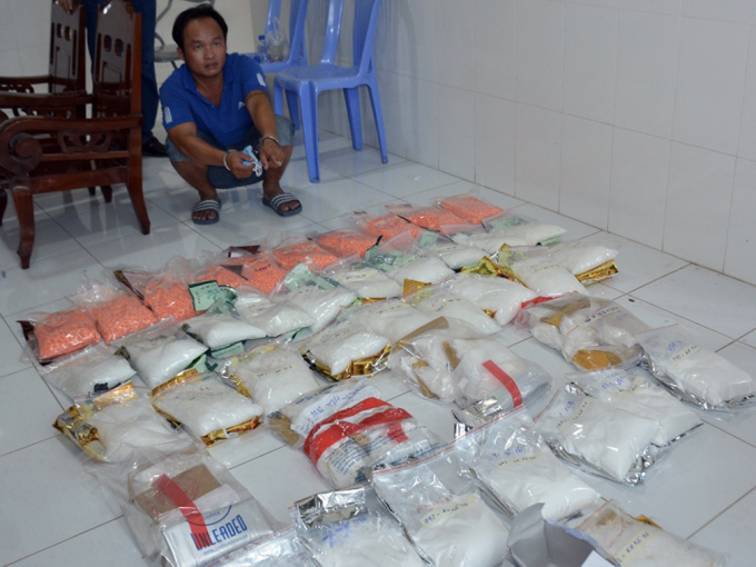 Bắt tài xế vận chuyển hơn 45 kg ma túy vào Việt Nam