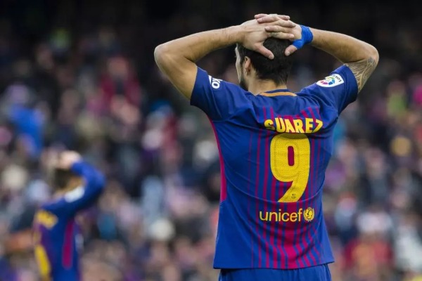 Barcelona thanh lý hàng loạt công thần, Suarez cũng không ngoại lệ