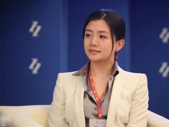 Chân dung 'Warren Buffett của Trung Quốc', từng là cánh tay phải của Jack Ma: Xinh đẹp, tài năng và vẫn độc thân