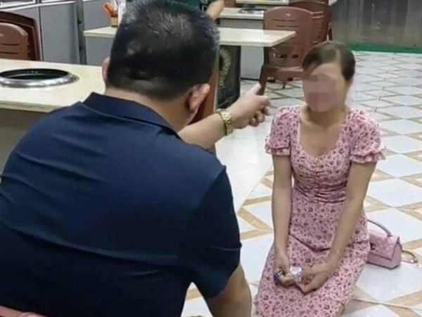 Công an Bắc Ninh: Bị chủ quán nướng dùng dép đánh vào mặt, cô gái ngã ra sàn nhà bất tỉnh