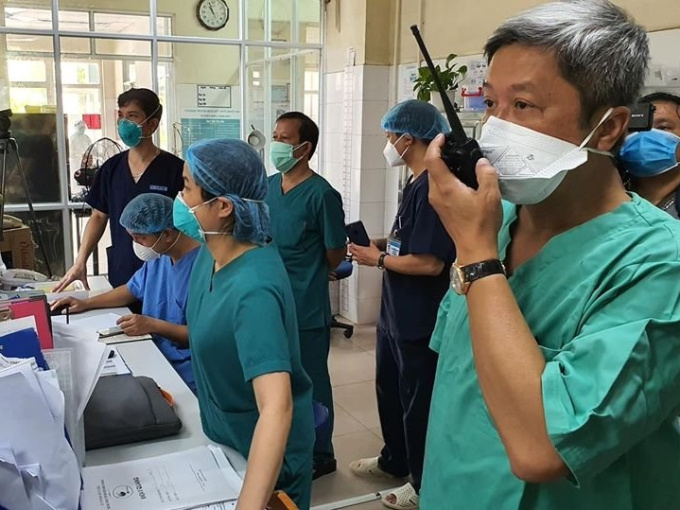 Thứ trưởng bộ Y tế: 'Chúng tôi như xát muối trong lòng khi công bố BN Covid-19 tử vong'
