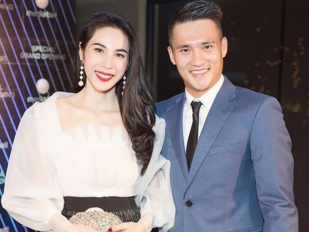Thương chồng vất vả thức khuya dậy sớm, Thủy Tiên đòi 'bao nuôi' Công Vinh