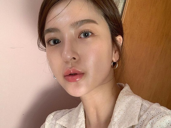 Đắp lotion mask như 1 bước đệm làm ẩm da, nhưng nhiều người vẫn mắc 2 lỗi này khiến da chẳng nhận được tí dưỡng chất nào