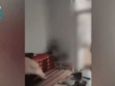 Vụ bố ném con trai hơn 2 tuổi xuống ghế tử vong: Nguyên nhân người mẹ đứng yên quay video được tiết lộ nhưng dư luận vẫn phẫn nộ