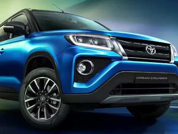 Toyota bất ngờ mở bán SUV giá rẻ: Đàn em Corolla Cross vừa ra mắt tại Việt Nam nhưng 'ruột' Suzuki