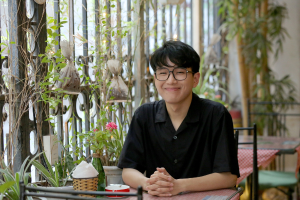 'Hot boy IELTS' Nguyễn Thiện Khiêm: 'Không phải ai học RMIT cũng là con nhà giàu'