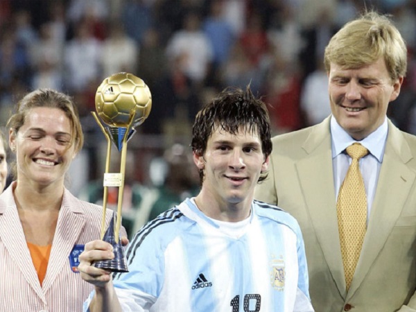 [Hồi ức] Không cùng Barca B dự giải đấu ở Việt Nam, Messi gây tiếng vang lớn tại U20 World Cup