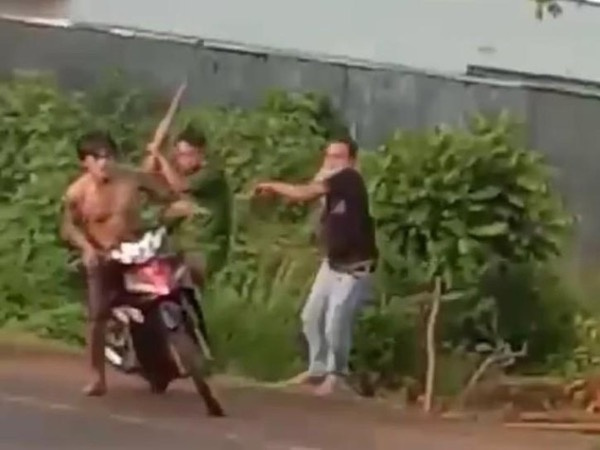 Xác minh đoạn video nghi vấn công an phường xô xát với người dân tại trụ sở