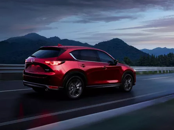 Đấu Honda CR-V, Mazda CX-5 2021 nâng cấp màn hình siêu lớn và thêm tính năng an toàn mới