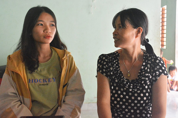 Nữ sinh mồ côi cha đạt 10 điểm môn Lịch sử ở Quảng Nam