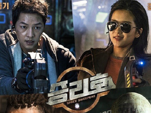 Song Joong Ki lại gặp phải 'vận đen', fan đang chờ chemistry với Kim Tae Ri thì phim mới lại thông báo hoãn chiếu