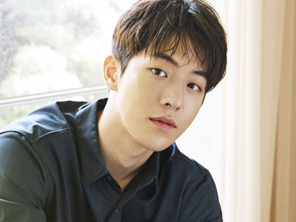 Nam Joo Hyuk bị bóc loạt phốt: 'Ăn cháo đá bát' YG, thân mật với bạn diễn đến mức bạn gái Lee Sung Kyung dằn mặt?