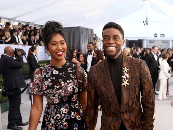 Chadwick Boseman bí mật kết hôn cùng bạn gái Taylor Simone trước khi qua đời